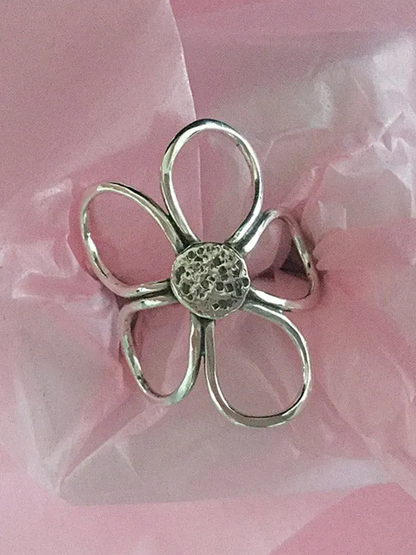 Flower Shape Hollow Shiny Rings Accessories