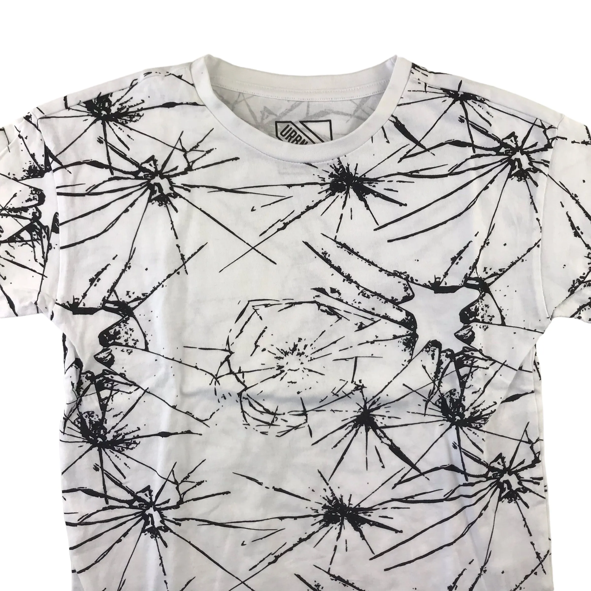 Matalan t-shirt 7-8 years white graphic print pattern short sleeve cotton