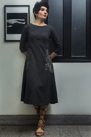 Okhai 'Kashmira' Embroidered Cotton Dress