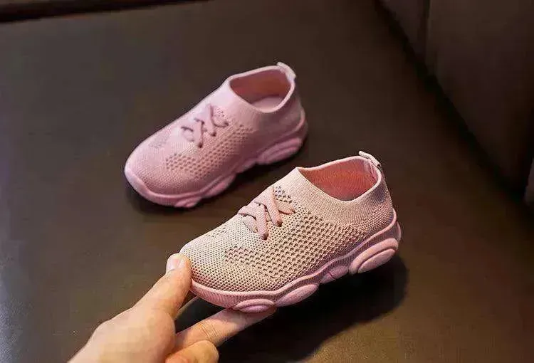 Stylish non slip children shoes